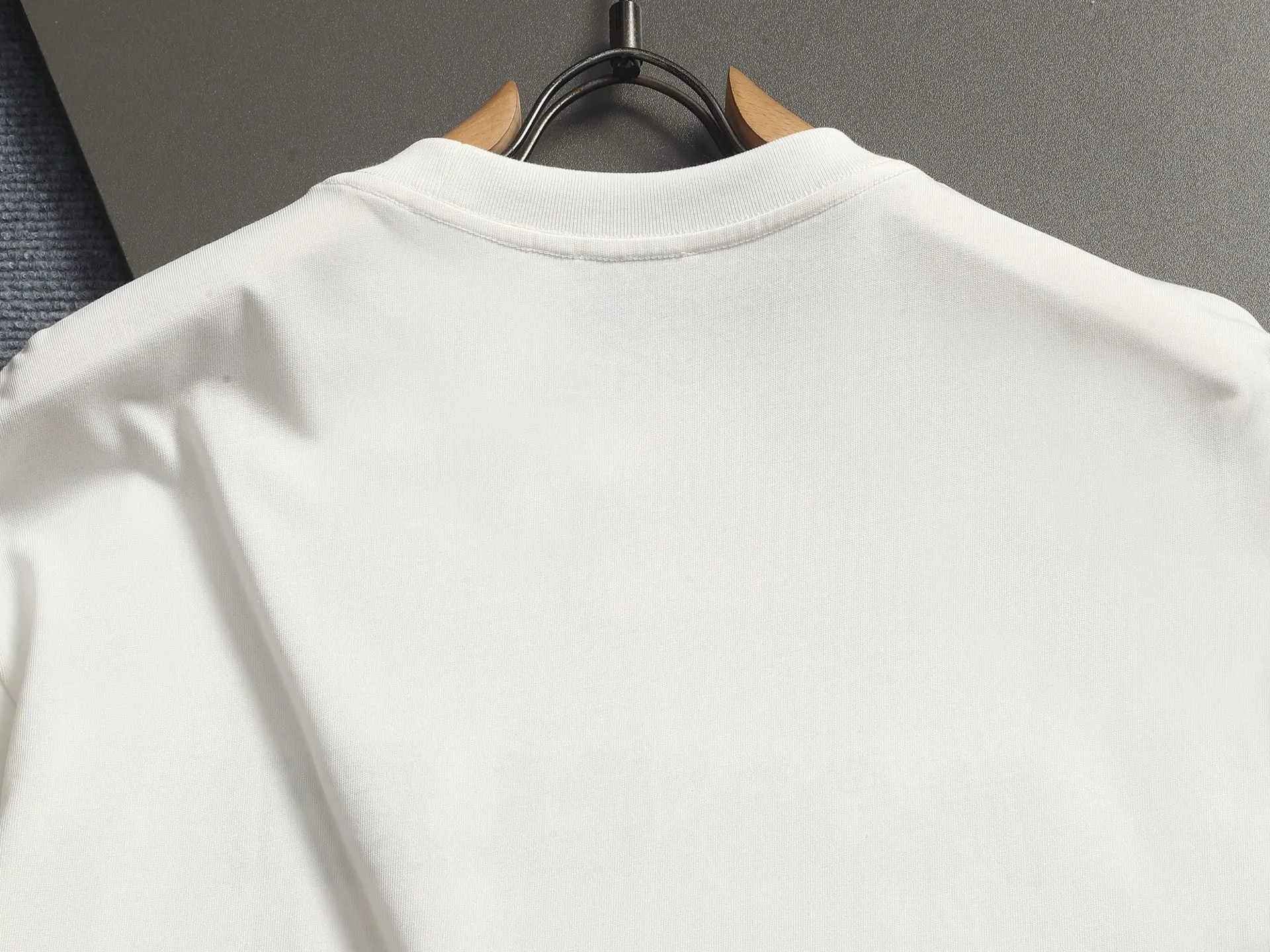 MONCLER LOGO 🪡 Logo ， Retro Same Style T 260 Versatile : Black White Size：XS~L